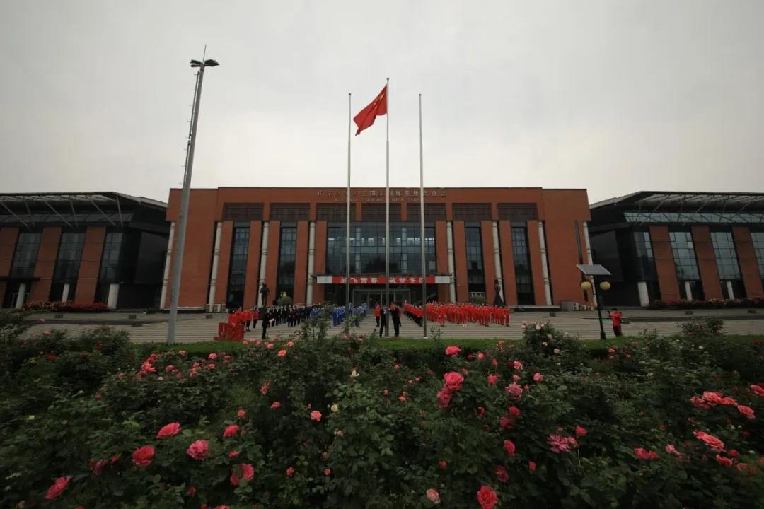 c1bf351b2ec34fc780c8fb575e1f5a5d.jpg c1bf351b2ec34fc780c8fb575e1f5a5d.jpg