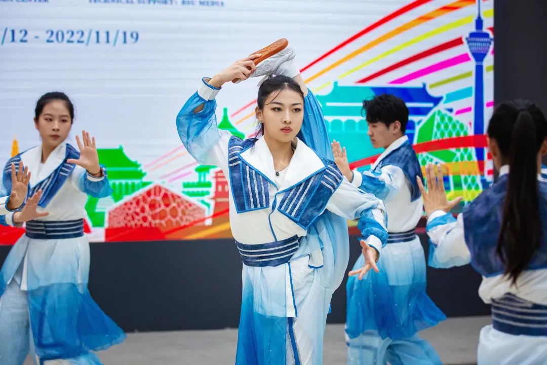 6f892a7d92364a38bfcb92ff5907205d.jpg 6f892a7d92364a38bfcb92ff5907205d.jpg